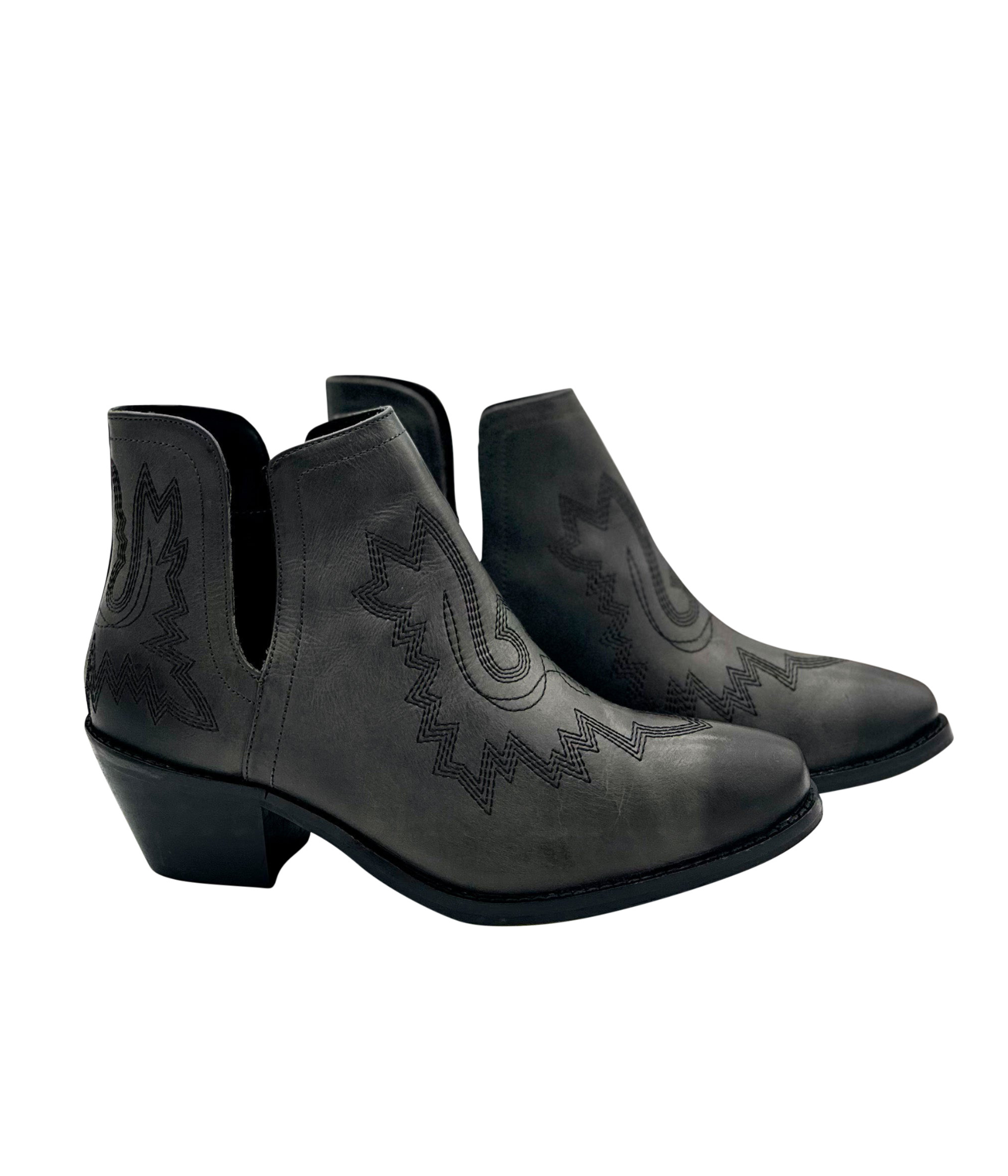 Kickin Booties Black Leather Western Embroidered Footbed Naughty Monkey